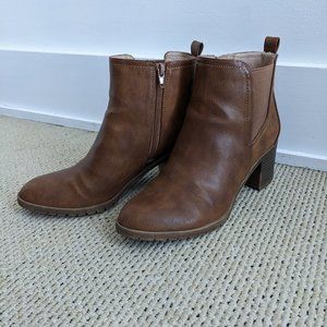 Lifestride Mesa Chelsea Bootie Size 8W